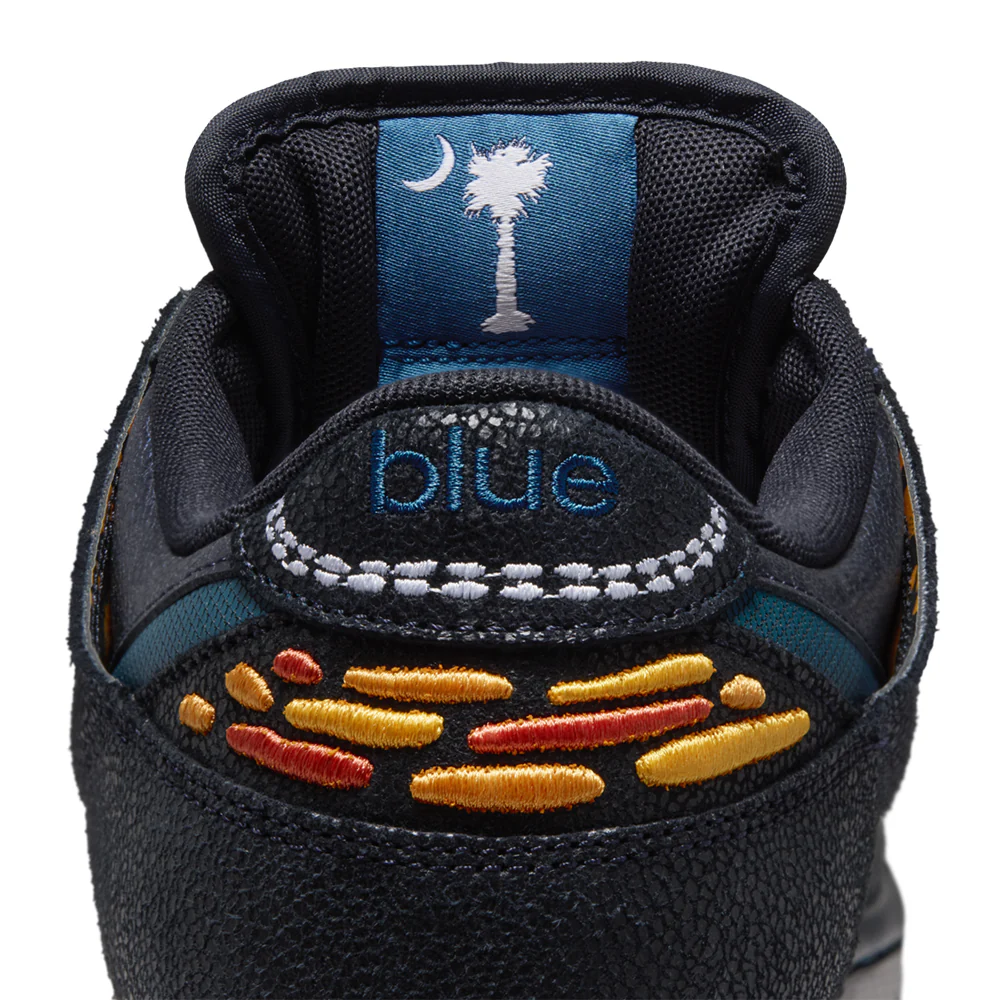 Nike SB - x Bluetile Dunk Low Pro QS (Black/Marina White) - Image 3