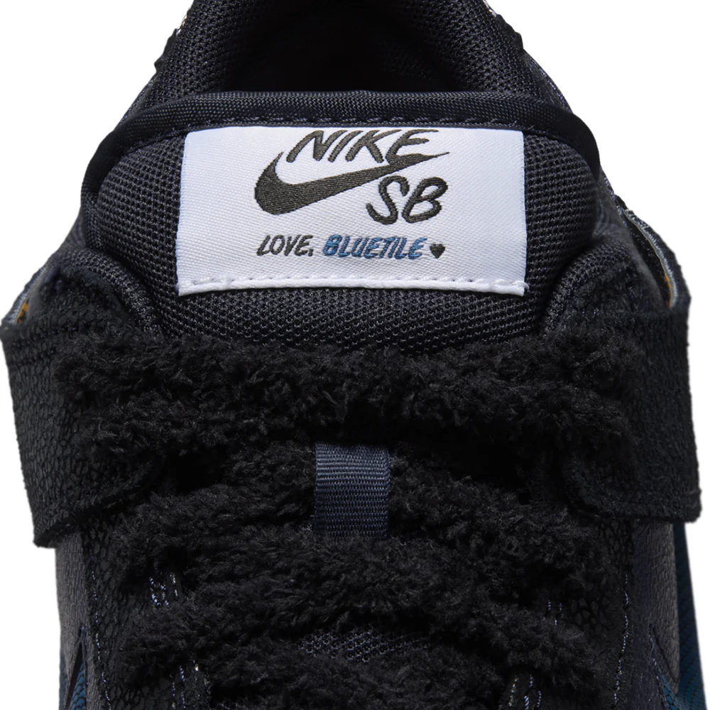 Nike SB - x Bluetile Dunk Low Pro QS (Black/Marina White) - Image 4